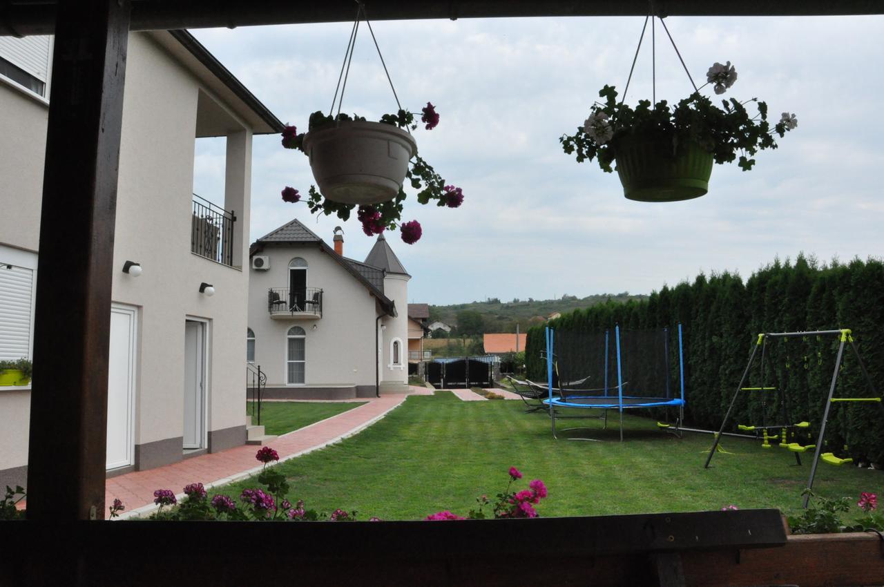 Aria Apartmani Vrdnik Extérieur photo